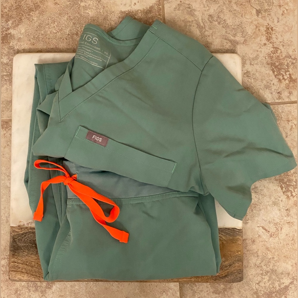 Figs Jade scrub top and bottom